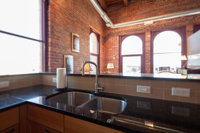 150 E Main Street, 610, Columbus, OH 43215