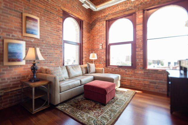 150 E Main Street, 610, Columbus, OH 43215