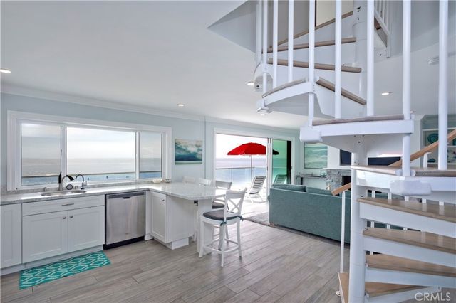 1249 Ocean Front D, Laguna Beach, CA 92651