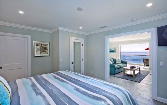 1249 Ocean Front D, Laguna Beach, CA 92651