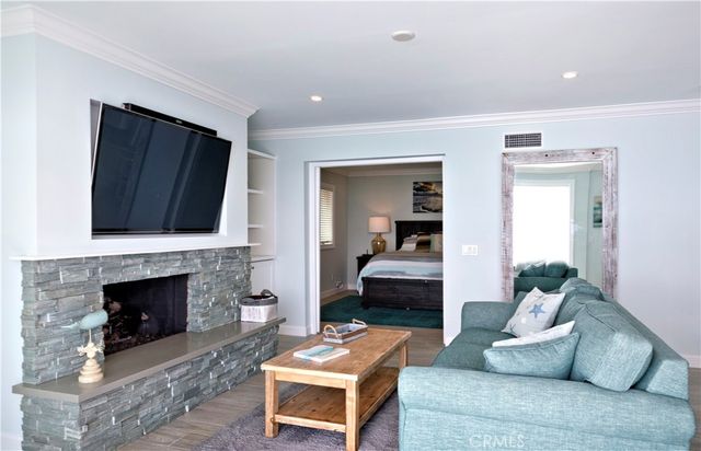 1249 Ocean Front D, Laguna Beach, CA 92651
