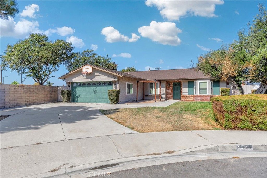 2158 HOLLY AVE, Ontario, CA 91762