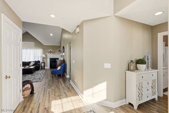 617 Eaton Drive, Aurora, OH 44202