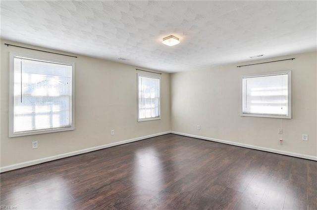 1126 44th ST, Newport News, VA 23607