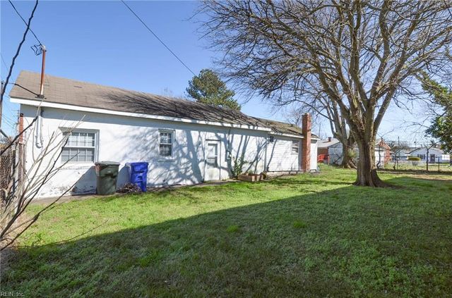 1126 44th ST, Newport News, VA 23607