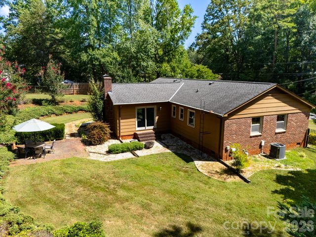 1433 Niagara Circle, Charlotte, NC 28214