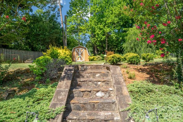 1433 Niagara Circle, Charlotte, NC 28214