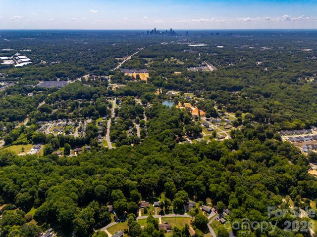 1433 Niagara Circle, Charlotte, NC 28214