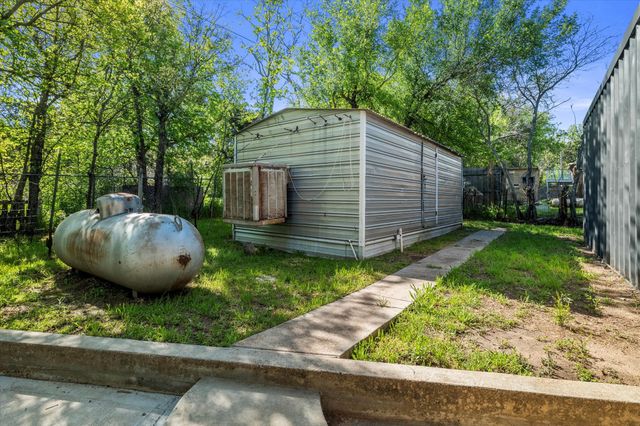 4321 Green Oak Drive, Granbury, TX 76048