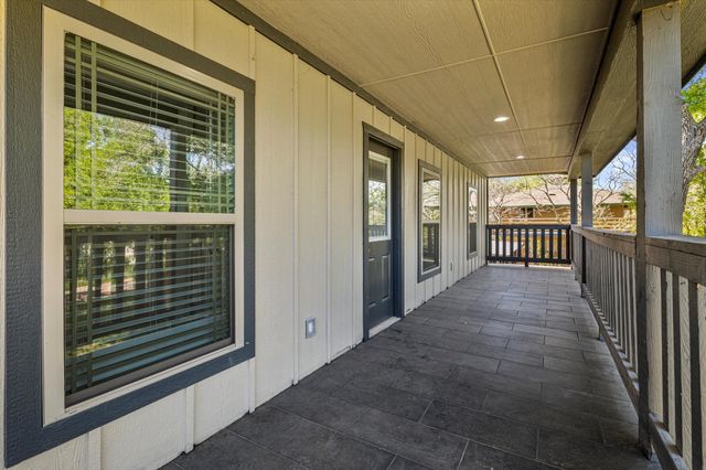 4321 Green Oak Drive, Granbury, TX 76048