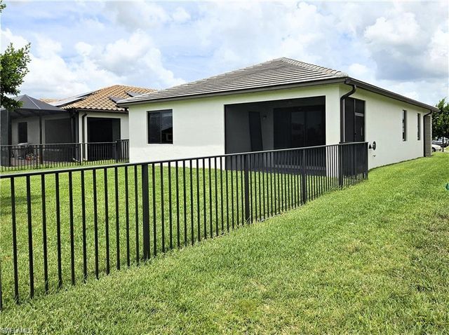 5032 Arancia LN, Ave Maria, FL 34142