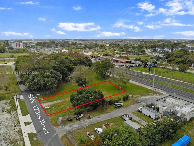 22650 SW 123rd Rd, Miami, FL 33170