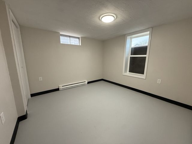 24 Daley St., Chicopee, MA 01013