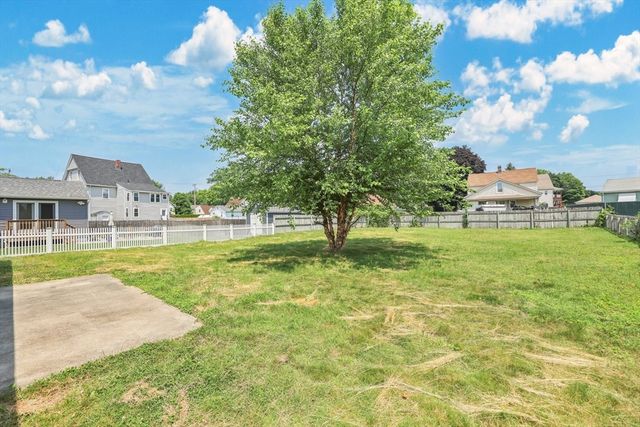 24 Daley St., Chicopee, MA 01013