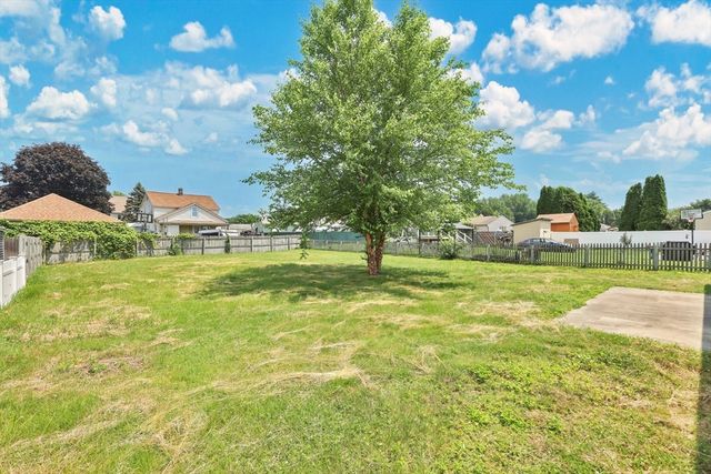 24 Daley St., Chicopee, MA 01013