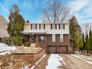 3278 Cramlington Dr, Hampton, PA 15044