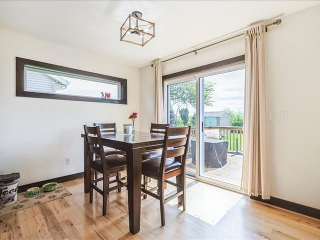 369 Bent Creek Dr, Marion, IA 52302