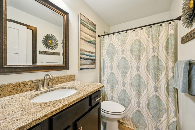 369 Bent Creek Dr, Marion, IA 52302