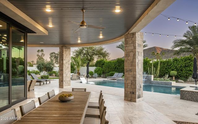 8700 N 55TH Place, Paradise Valley, AZ 85253