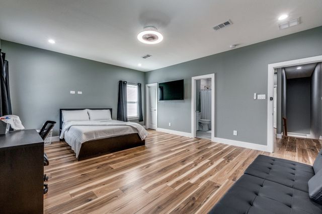 4707 Barry Avenue, Dallas, TX 75223