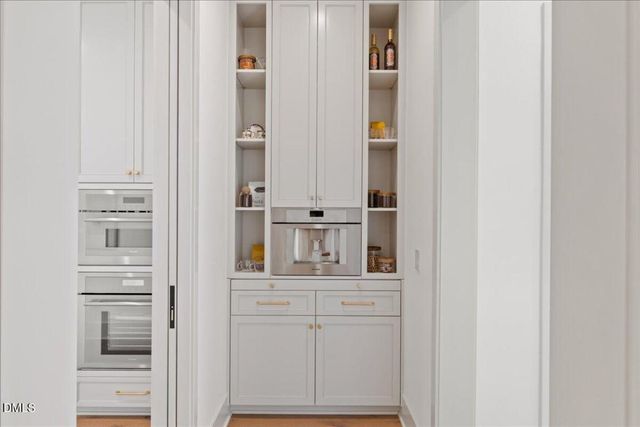 214 Reynolds Road, Raleigh, NC 27609