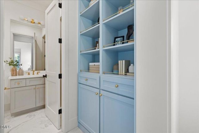 214 Reynolds Road, Raleigh, NC 27609