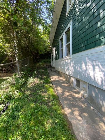 1111 John Street, Covington, KY 41016