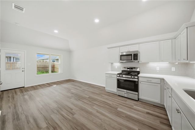 1220 High Street, Navasota, TX 77868
