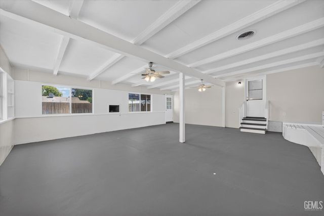 204 Wetherley Drive, Bakersfield, CA 93309