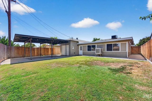 204 Wetherley Drive, Bakersfield, CA 93309