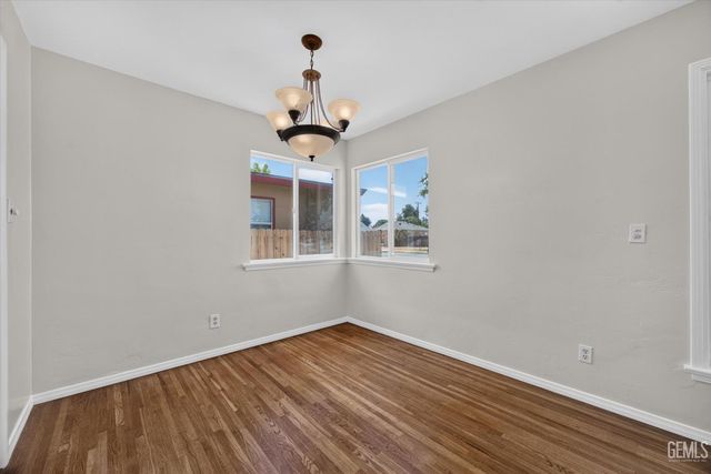 204 Wetherley Drive, Bakersfield, CA 93309