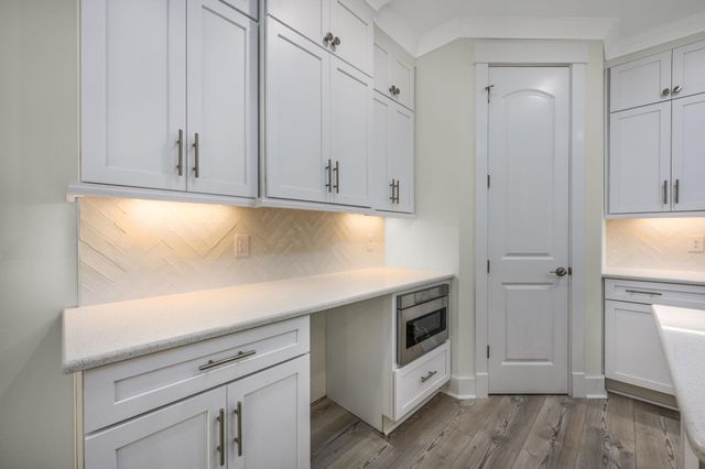 2016 Manor Parc Dr, Calabash, NC 28467