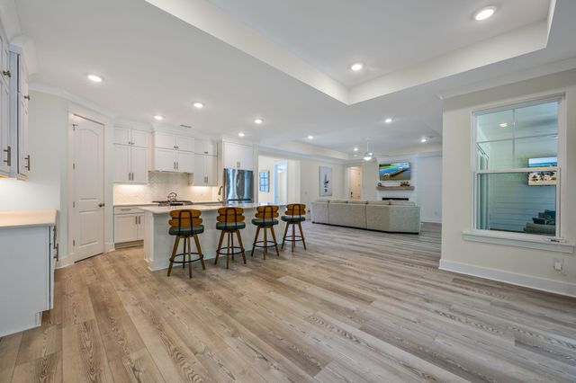 2016 Manor Parc Dr, Calabash, NC 28467