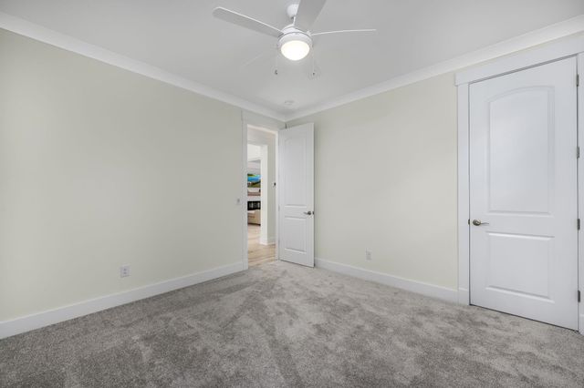2016 Manor Parc Dr, Calabash, NC 28467
