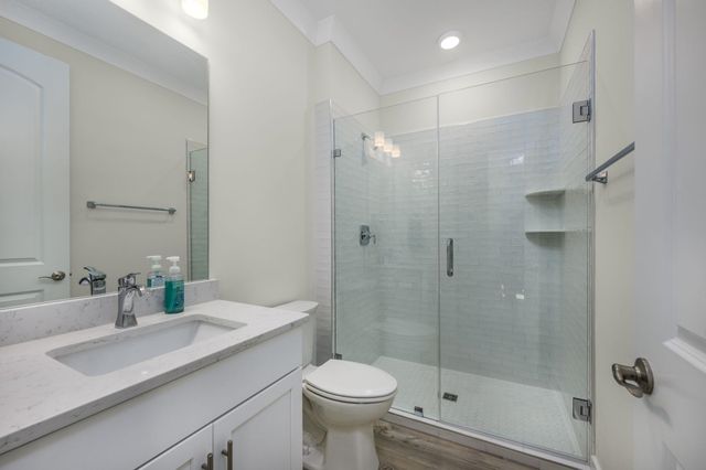 2016 Manor Parc Dr, Calabash, NC 28467