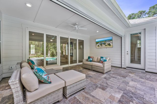 2016 Manor Parc Dr, Calabash, NC 28467
