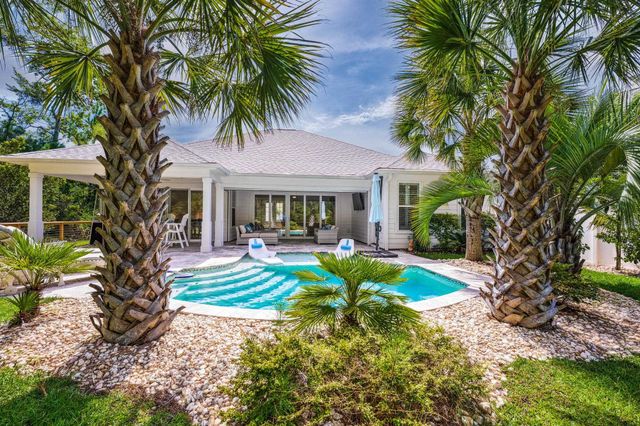 2016 Manor Parc Dr, Calabash, NC 28467