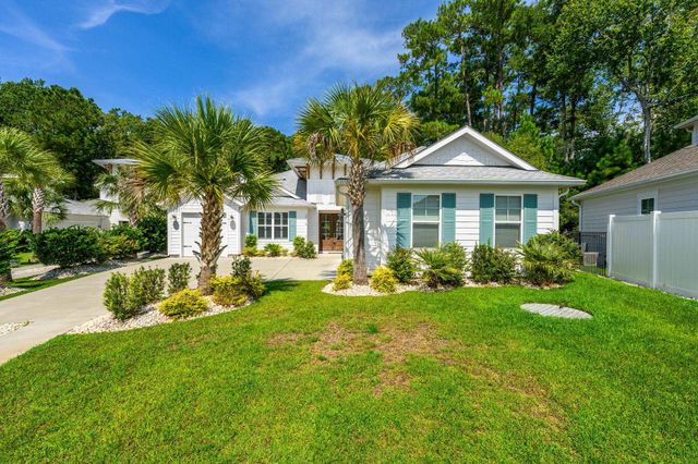 2016 Manor Parc Dr, Calabash, NC 28467
