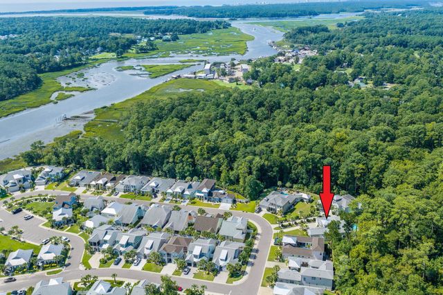 2016 Manor Parc Dr, Calabash, NC 28467