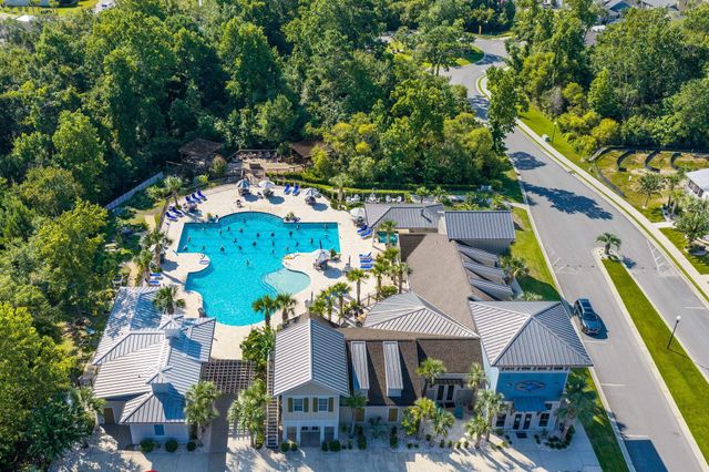 2016 Manor Parc Dr, Calabash, NC 28467