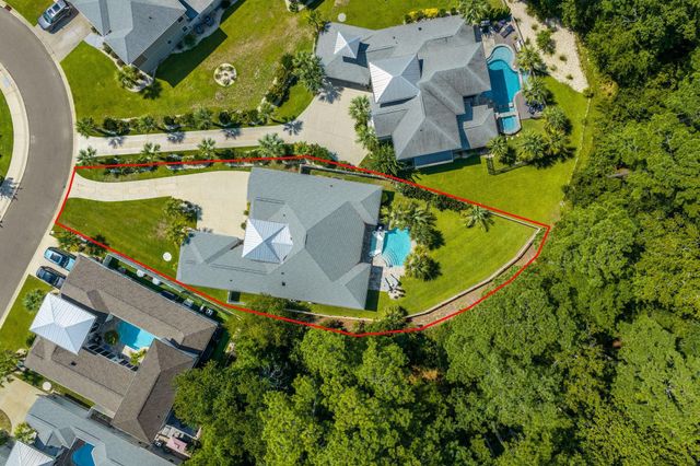 2016 Manor Parc Dr, Calabash, NC 28467