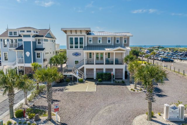 2016 Manor Parc Dr, Calabash, NC 28467