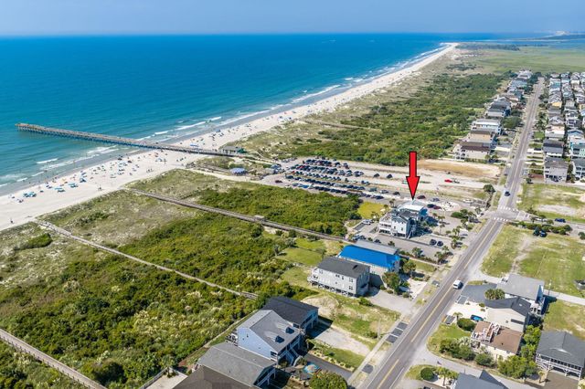 2016 Manor Parc Dr, Calabash, NC 28467