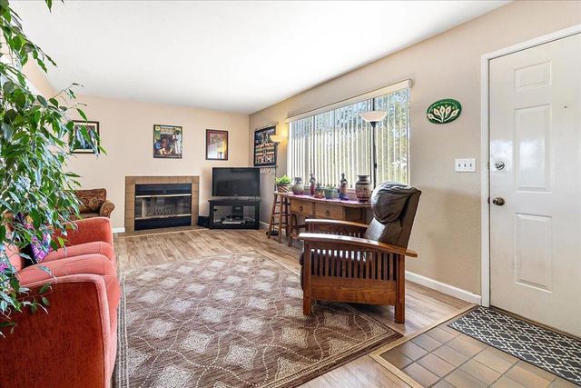 201 Silver Leaf Drive A, Watsonville, CA 95076