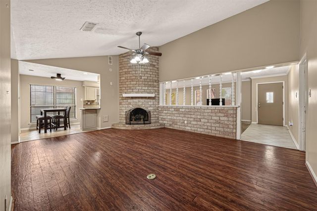 9854 Sagebark Drive, Houston, TX 77089