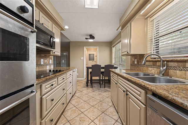 9854 Sagebark Drive, Houston, TX 77089