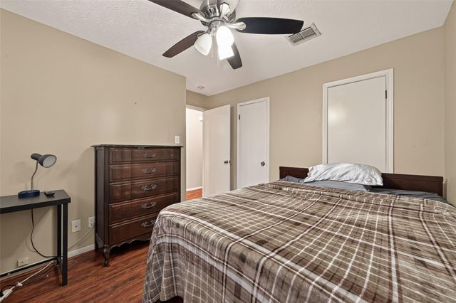 9854 Sagebark Drive, Houston, TX 77089