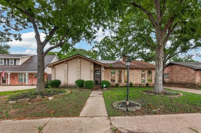 9854 Sagebark Drive, Houston, TX 77089