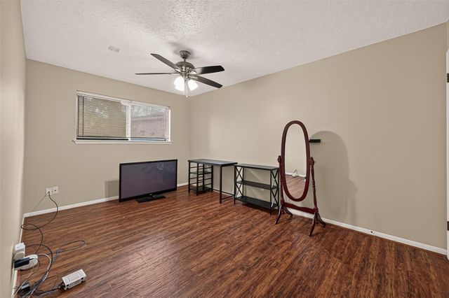 9854 Sagebark Drive, Houston, TX 77089