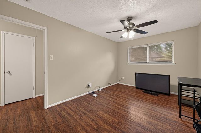 9854 Sagebark Drive, Houston, TX 77089